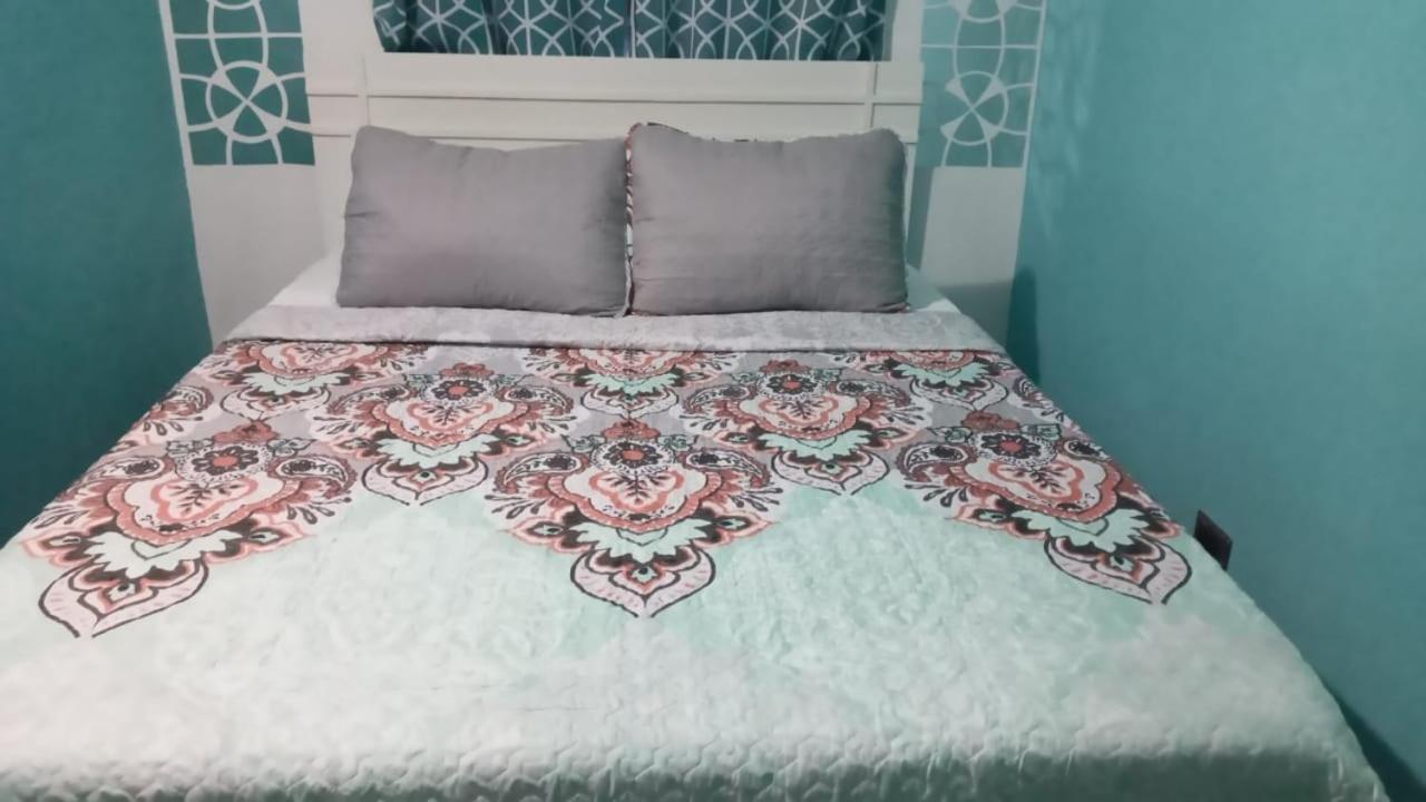רנאוויי ביי Bailey'S Bed And Breakfast מראה חיצוני תמונה