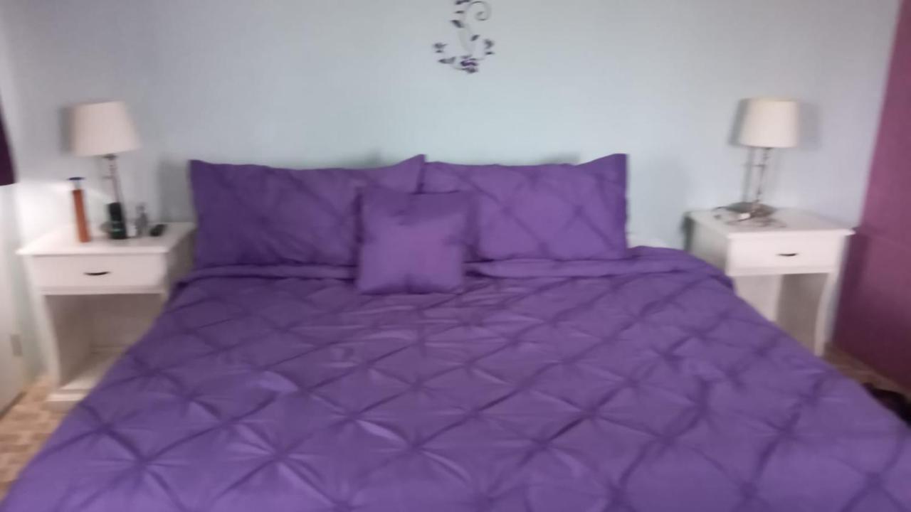 רנאוויי ביי Bailey'S Bed And Breakfast מראה חיצוני תמונה