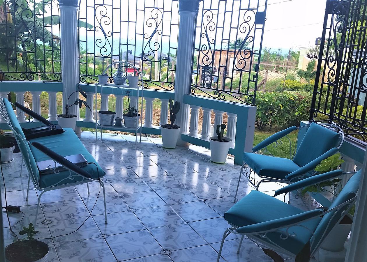 רנאוויי ביי Bailey'S Bed And Breakfast מראה חיצוני תמונה