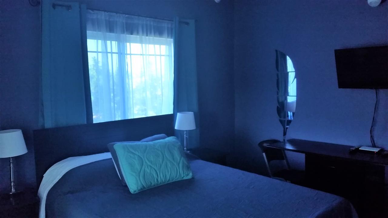 רנאוויי ביי Bailey'S Bed And Breakfast מראה חיצוני תמונה