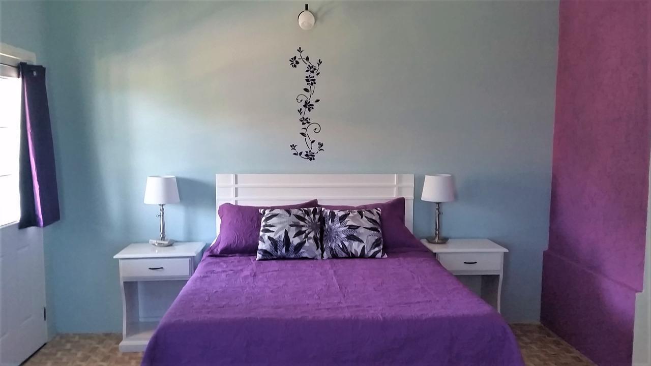 רנאוויי ביי Bailey'S Bed And Breakfast מראה חיצוני תמונה