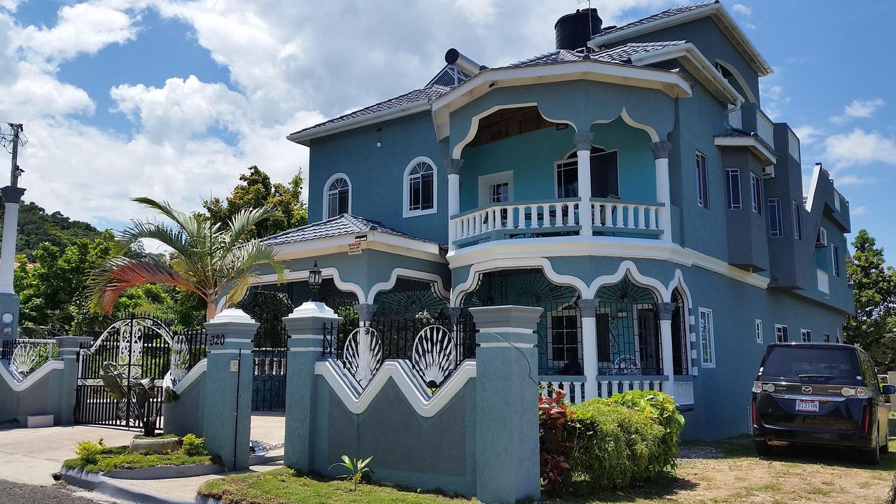 רנאוויי ביי Bailey'S Bed And Breakfast מראה חיצוני תמונה